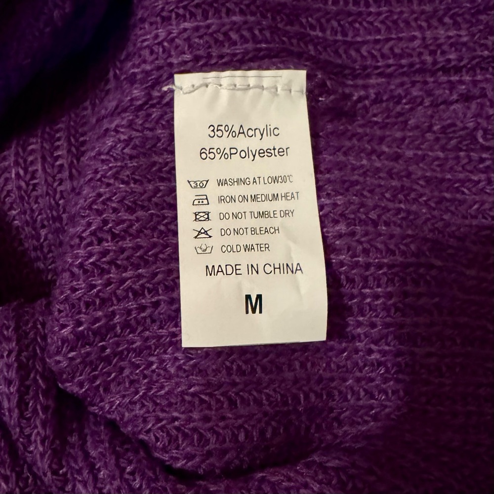 DoublJu Purple Cut Out Sweater Medium Sexy Chic Cozy Knit NWT - Picture 6 of 7